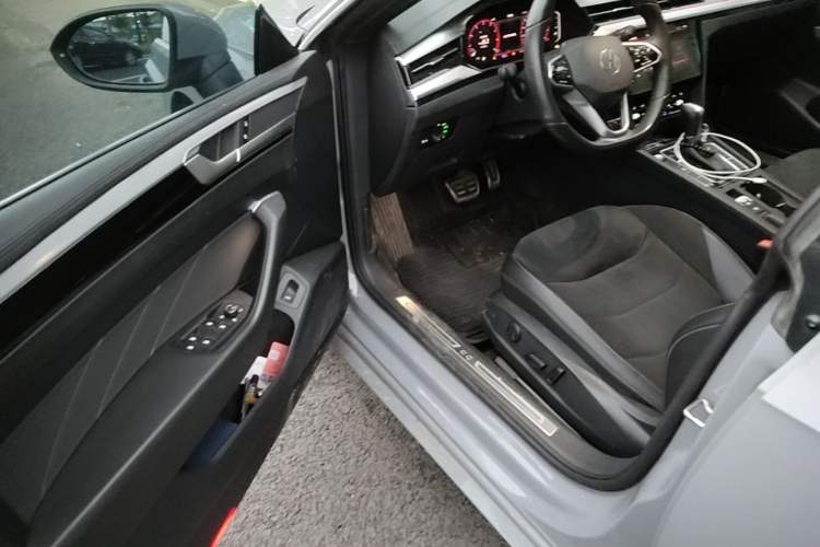 Used Volkswagen FAW-Volkswagen CC 2021 330TSI Ignite Edition Driver Seat