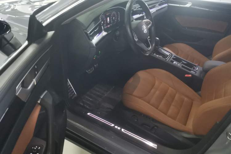 Used Volkswagen FAW-Volkswagen CC 2021 Estate Car 380TSI Vizion Edition Driver Seat