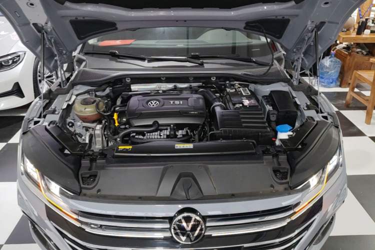 Used Volkswagen FAW-Volkswagen CC 2021 380TSI Striking Edition Engine Bay