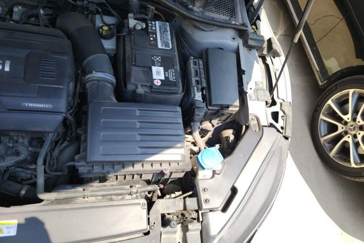 Used Volkswagen FAW-Volkswagen CC 2021 380TSI Striking Edition 30th Anniversary Model Engine Bay Left