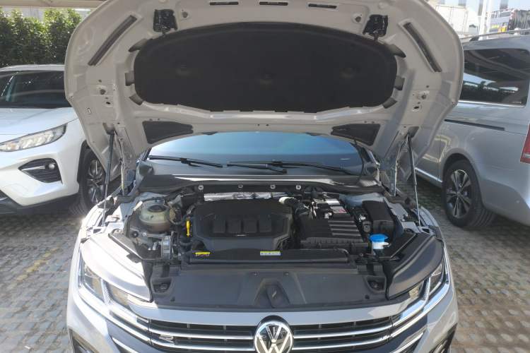 Used Volkswagen FAW-Volkswagen CC 2021 330TSI Ignite Edition Engine Bay