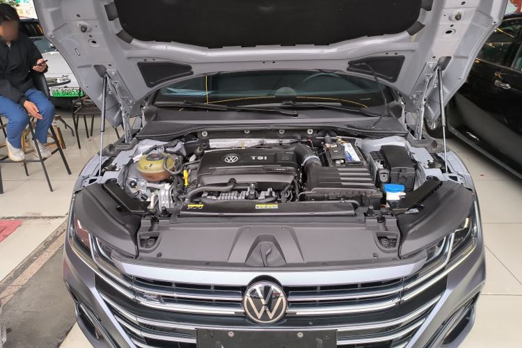 Used Volkswagen FAW-Volkswagen CC 2021 380TSI Striking Edition Engine Bay
