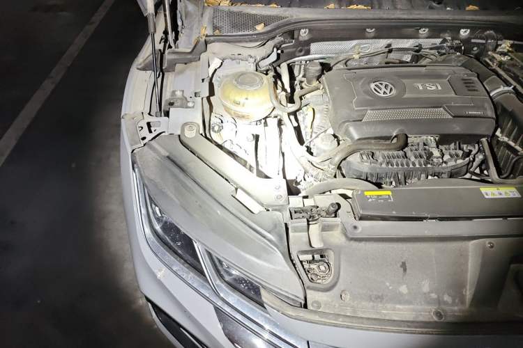 Used Volkswagen FAW-Volkswagen CC 2021 380TSI Striking Edition Engine Bay Right