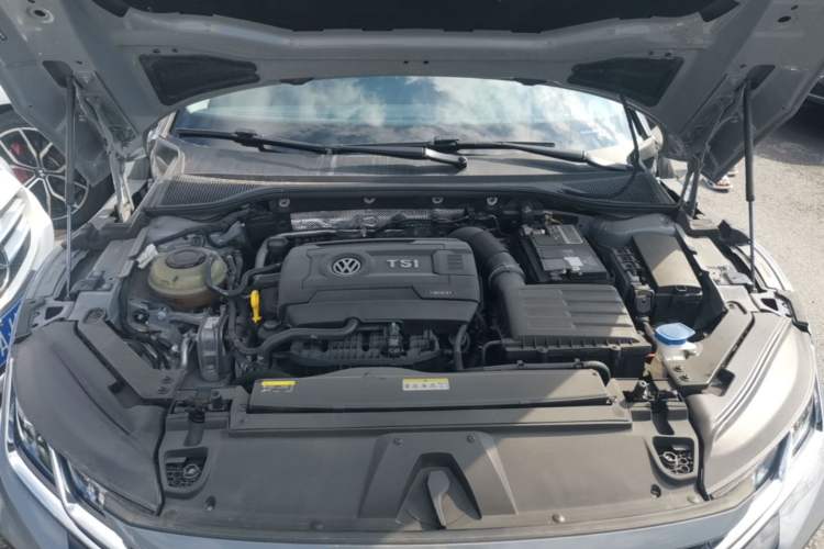 Used Volkswagen FAW-Volkswagen CC 2021 380TSI Striking Edition Engine Bay