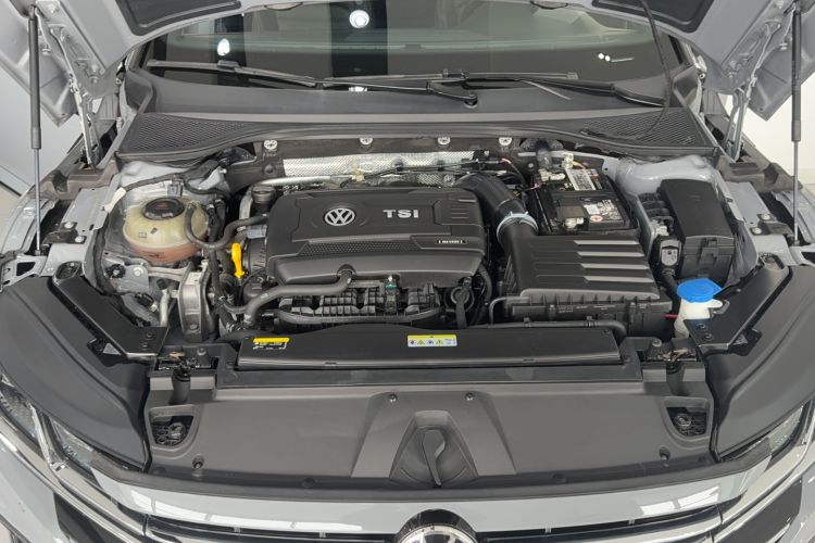 Used Volkswagen FAW-Volkswagen CC 2021 380TSI Striking Edition Engine Bay
