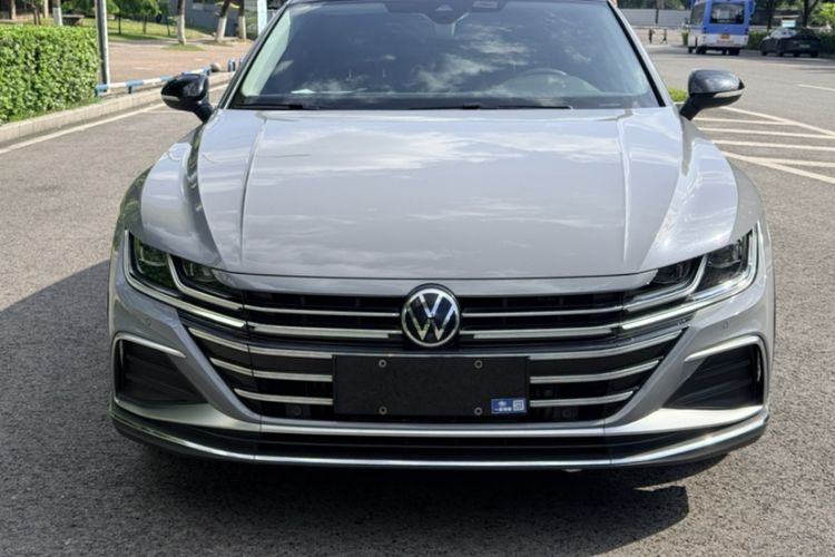 Used Volkswagen FAW-Volkswagen CC 2021 Estate Vehicle 380TSI Vizzion Edition Exterior 1