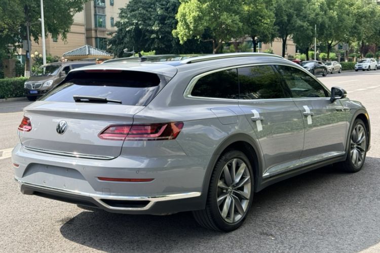 Used Volkswagen FAW-Volkswagen CC 2021 Estate Vehicle 380TSI Vizzion Edition Exterior 3