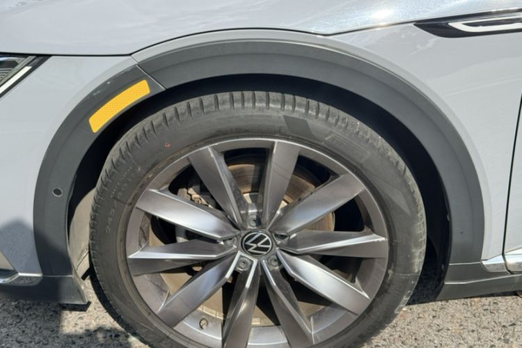 Used Volkswagen FAW-Volkswagen CC 2021 Estate Vehicle 380TSI Vizzion Edition Exterior 6