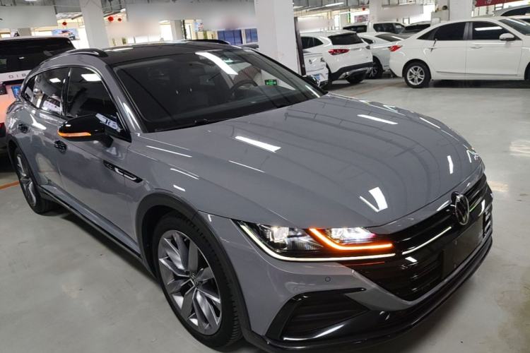 Used Volkswagen FAW-Volkswagen CC 2021 Estate Car 380TSI Vizion Edition Front Right 45 Deg