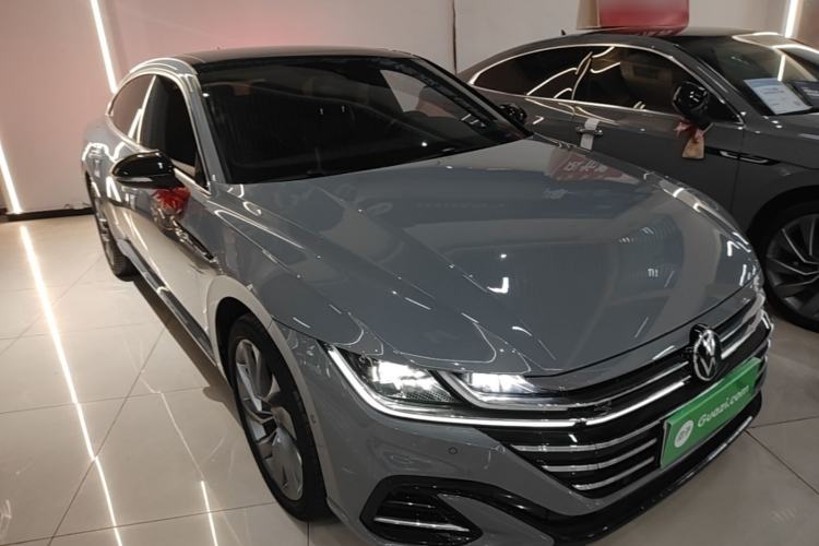 Used Volkswagen FAW-Volkswagen CC 2021 380TSI Striking Edition Front Right 45 Deg