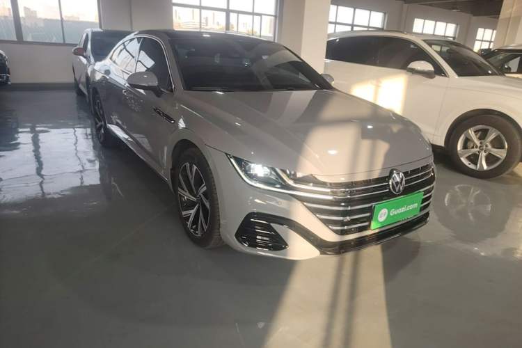 Used Volkswagen FAW-Volkswagen CC 2021 330TSI Ignite Edition Front Right 45 Deg