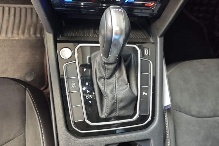 Used Volkswagen FAW-Volkswagen CC 2021 330TSI Ignite Edition Gear Lever