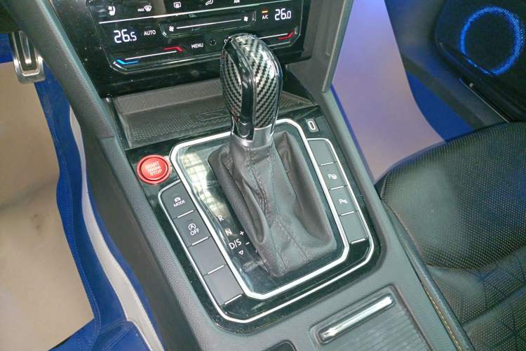 Used Volkswagen FAW-Volkswagen CC 2021 380TSI Striking Edition Gear Lever