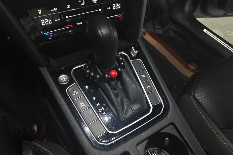 Used Volkswagen FAW-Volkswagen CC 2021 380TSI Striking Edition Gear Lever