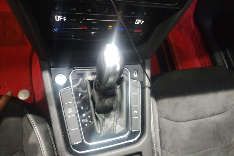 Used Volkswagen FAW-Volkswagen CC 2021 330TSI Ignite Edition Gear Lever