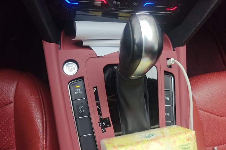 Used Volkswagen FAW-Volkswagen CC 2021 380TSI Striking Edition Gear Lever