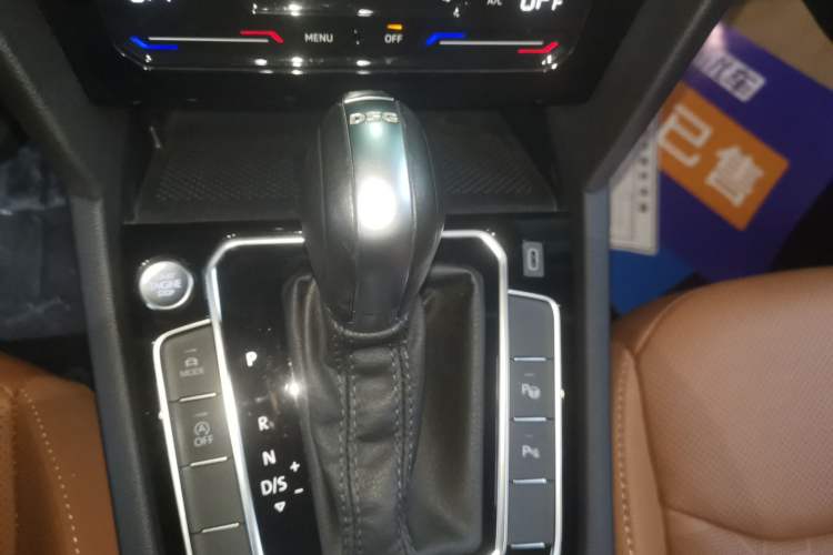 Used Volkswagen FAW-Volkswagen CC 2021 Estate Car 380TSI Vizion Edition Gear Lever