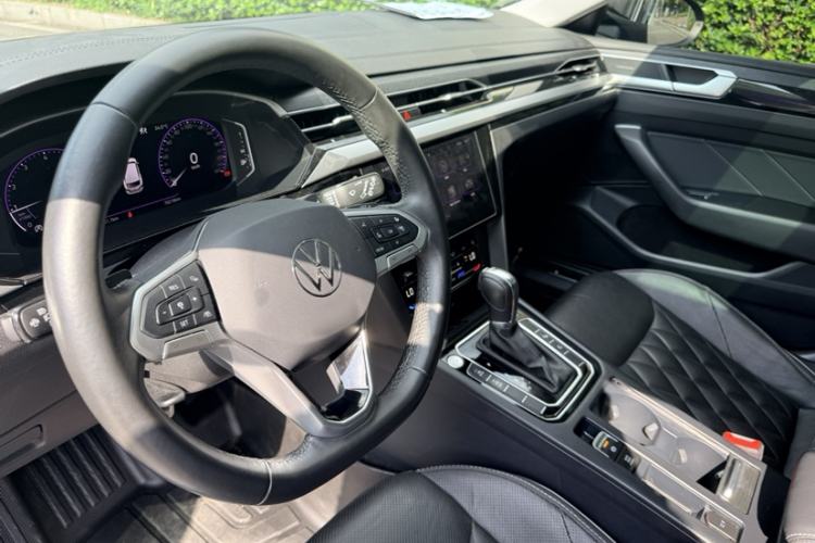 Used Volkswagen FAW-Volkswagen CC 2021 Estate Vehicle 380TSI Vizzion Edition Interior 1