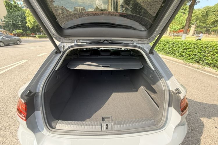 Used Volkswagen FAW-Volkswagen CC 2021 Estate Vehicle 380TSI Vizzion Edition Interior 15