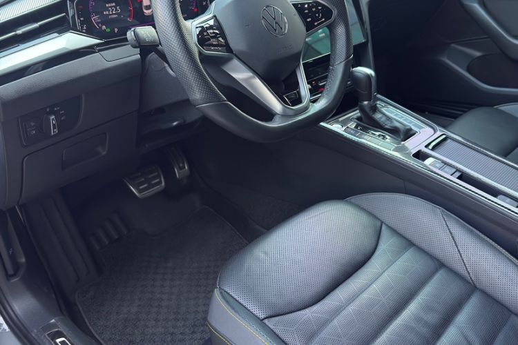 Used Volkswagen FAW-Volkswagen CC 2021 380TSI Striking Edition Interior 2