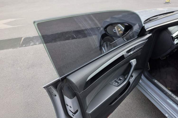 Used Volkswagen FAW-Volkswagen CC 2021 380TSI Striking Edition Interior 3