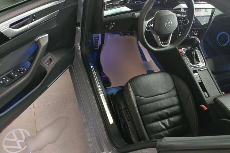 Used Volkswagen FAW-Volkswagen CC 2021 380TSI Striking Edition Interior 3