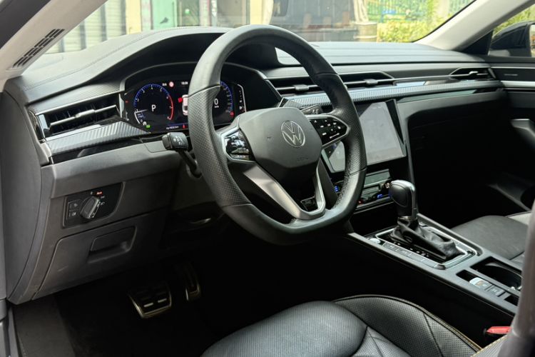Used Volkswagen FAW-Volkswagen CC 2021 380TSI Brilliant Edition Interior 3