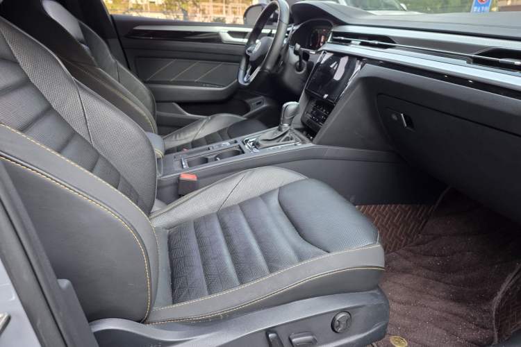 Used Volkswagen FAW-Volkswagen CC 2021 380TSI Striking Edition Interior 4