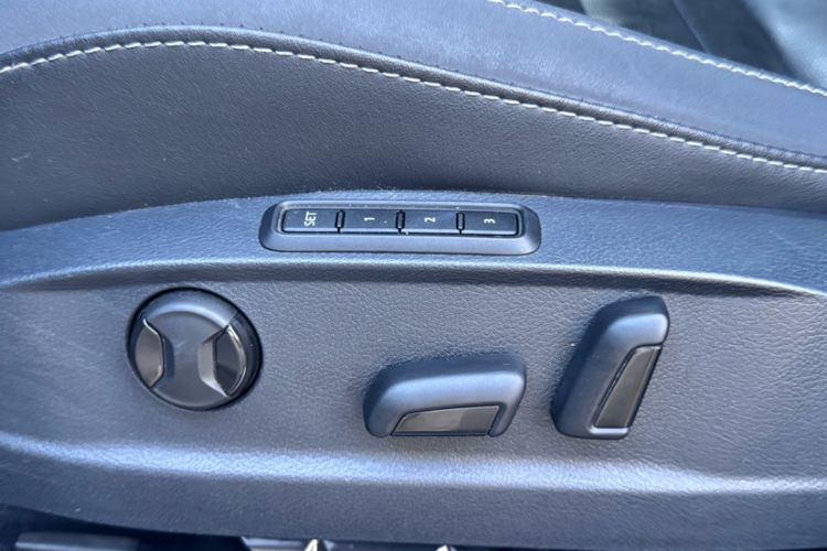 Used Volkswagen FAW-Volkswagen CC 2021 Estate Car 380TSI Vizion Edition Interior 6