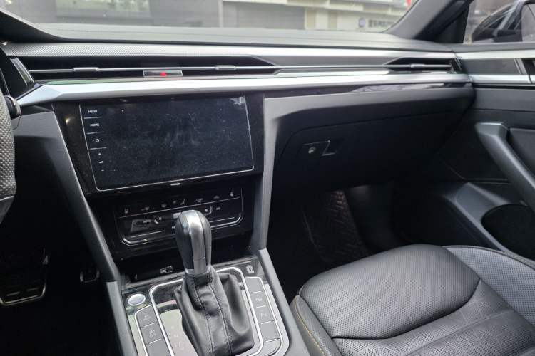 Used Volkswagen FAW-Volkswagen CC 2021 380TSI Striking Edition Interior 8