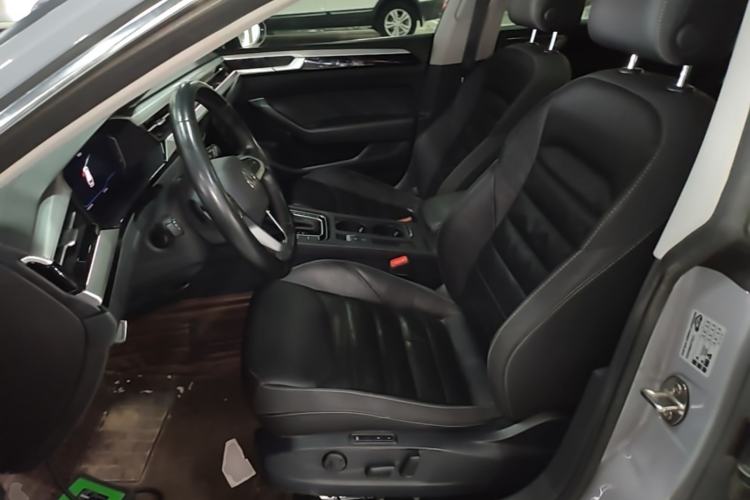 Used Volkswagen FAW-Volkswagen CC 2021 Estate Car 380TSI Vizion Edition Left Front Seat