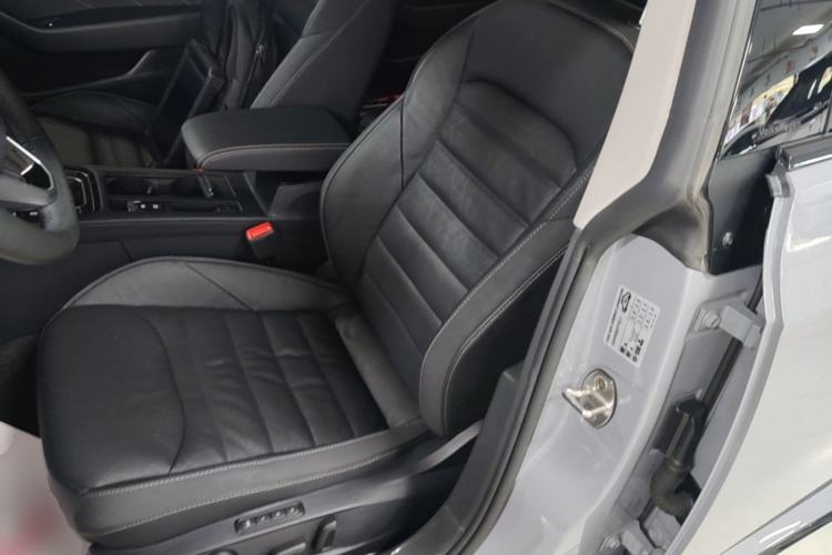 Used Volkswagen FAW-Volkswagen CC 2021 Estate Car 380TSI Vizion Edition Left Front Seat