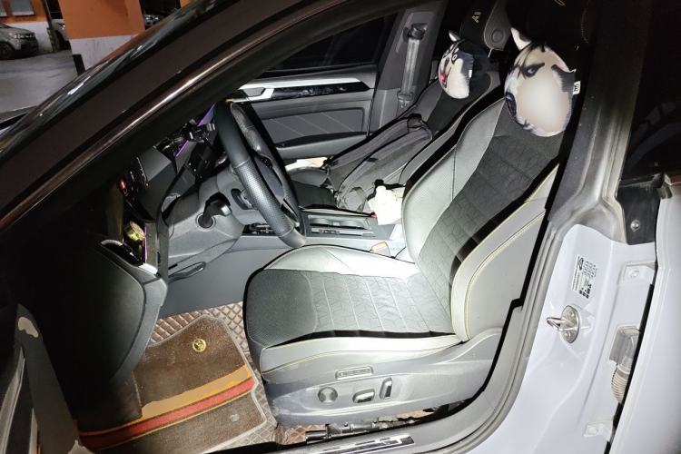 Used Volkswagen FAW-Volkswagen CC 2021 380TSI Striking Edition Left Front Seat