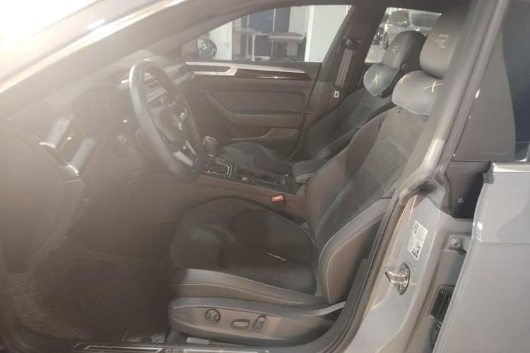 Used Volkswagen FAW-Volkswagen CC 2021 330TSI Ignite Edition Left Front Seat