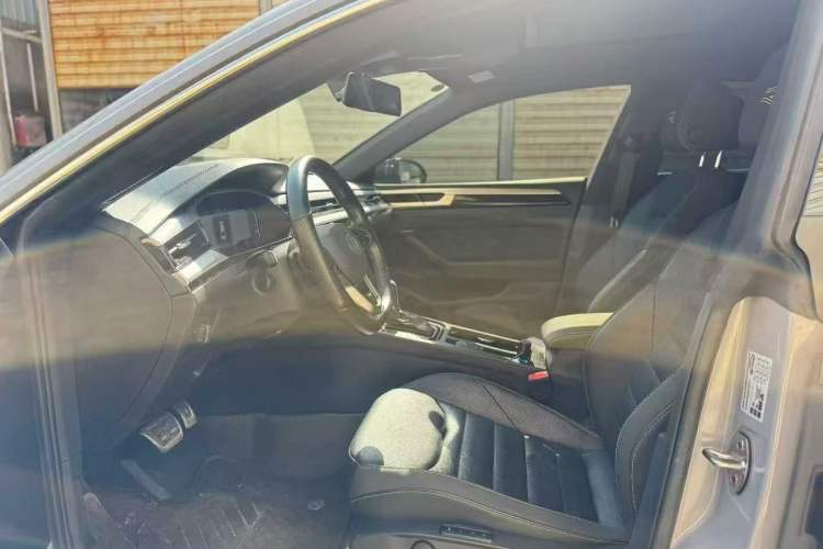 Used Volkswagen FAW-Volkswagen CC 2021 380TSI Striking Edition Left Front Seat