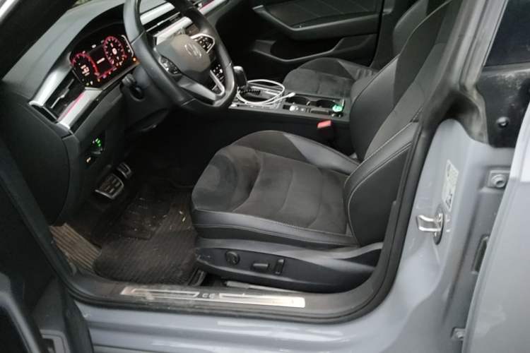 Used Volkswagen FAW-Volkswagen CC 2021 330TSI Ignite Edition Left Front Seat
