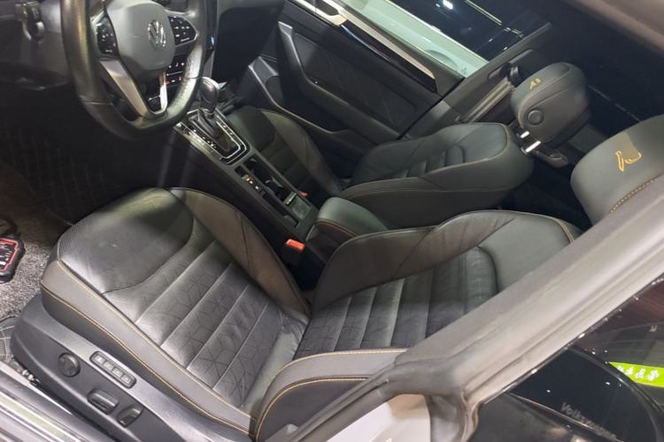 Used Volkswagen FAW-Volkswagen CC 2021 380TSI Striking Edition Left Front Seat
