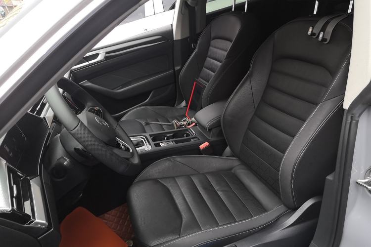Used Volkswagen FAW-Volkswagen CC 2021 380TSI Striking Edition Left Front Seat