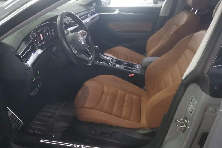 Used Volkswagen FAW-Volkswagen CC 2021 Estate Car 380TSI Vizion Edition Left Front Seat