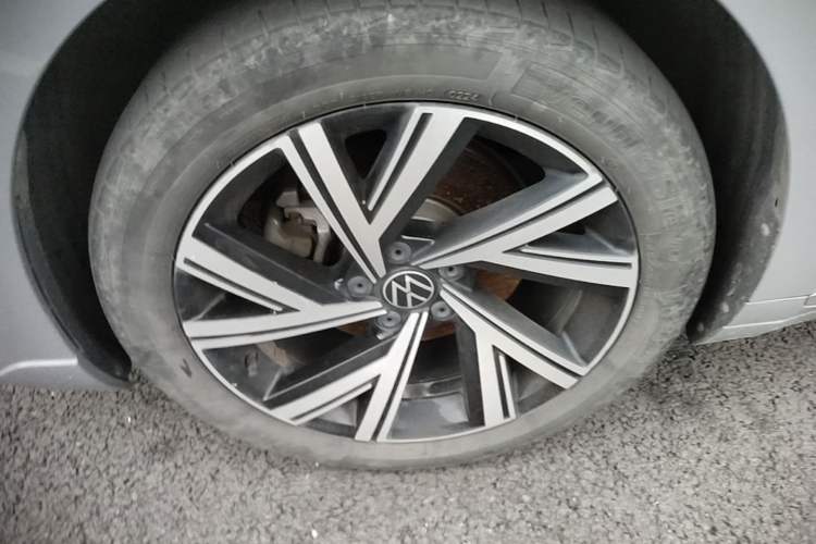 Used Volkswagen FAW-Volkswagen CC 2021 330TSI Ignite Edition Left Front Wheel Hub