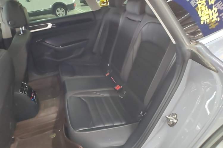 Used Volkswagen FAW-Volkswagen CC 2021 Estate Car 380TSI Vizion Edition Left Rear Seat