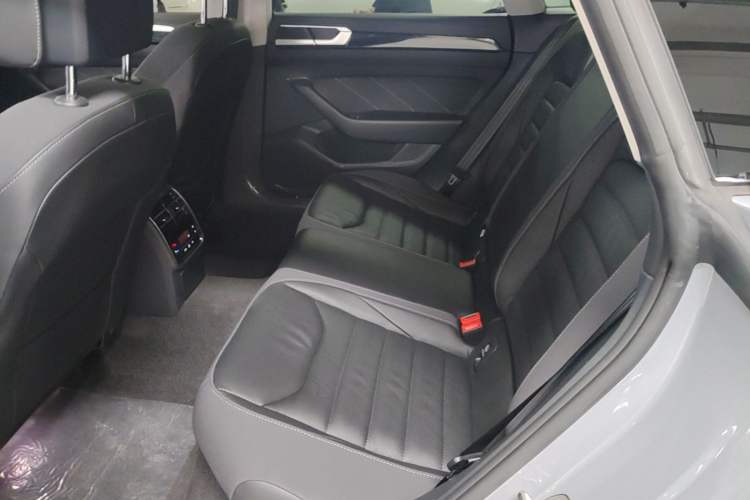Used Volkswagen FAW-Volkswagen CC 2021 Estate Car 380TSI Vizion Edition Left Rear Seat