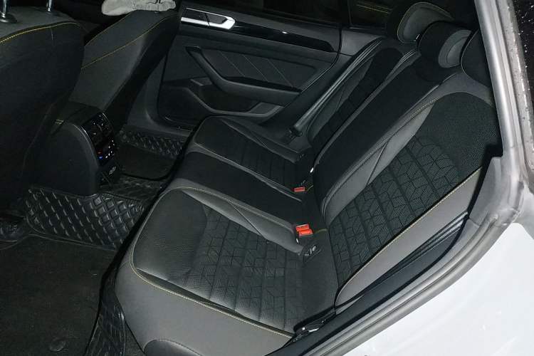 Used Volkswagen FAW-Volkswagen CC 2021 380TSI Striking Edition Left Rear Seat