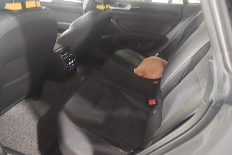 Used Volkswagen FAW-Volkswagen CC 2021 330TSI Ignite Edition Left Rear Seat