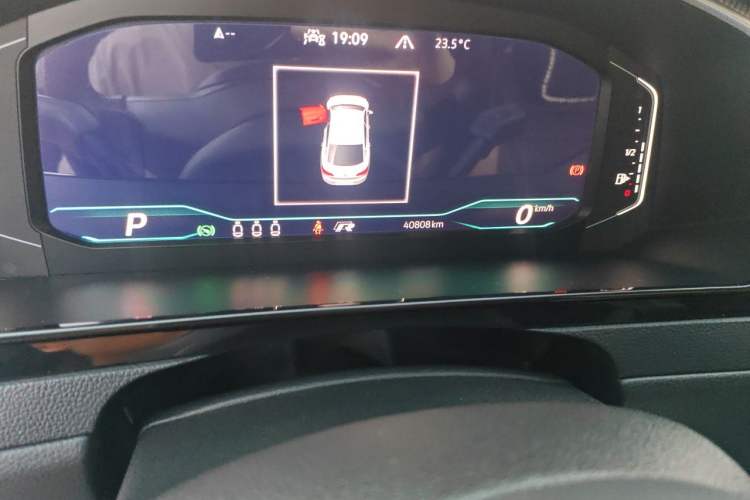 Used Volkswagen FAW-Volkswagen CC 2021 380TSI Striking Edition Odometer Close Up