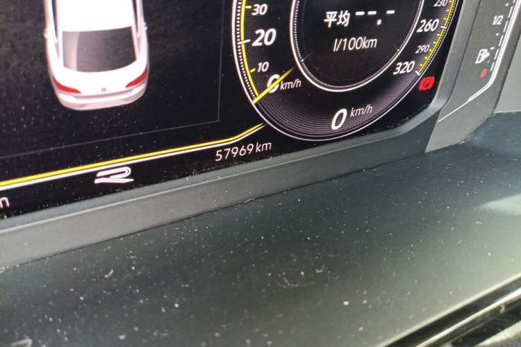 Used Volkswagen FAW-Volkswagen CC 2021 380TSI Striking Edition Odometer Close Up