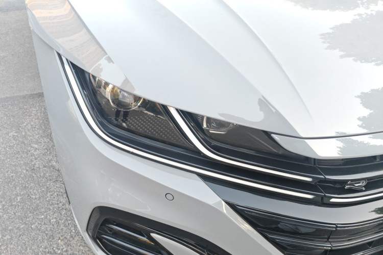 Used Volkswagen FAW-Volkswagen CC 2021 380TSI Striking Edition Right Front Headlight