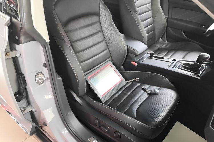 Used Volkswagen FAW-Volkswagen CC 2021 Estate Car 380TSI Vizion Edition Right Front Seat