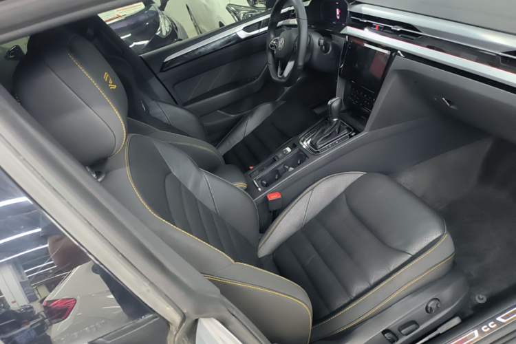 Used Volkswagen FAW-Volkswagen CC 2021 380TSI Striking Edition Right Front Seat