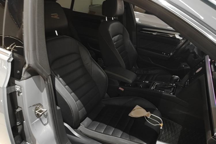 Used Volkswagen FAW-Volkswagen CC 2021 380TSI Striking Edition Right Front Seat
